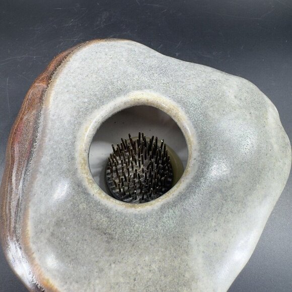 2006 Vintage Pottery Ceramic Ikevana Flower Frog Metal Center Rock Style Glaze - Picture 14 of 16